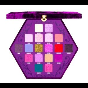 Jeffrey Star Blood Lust Pallet